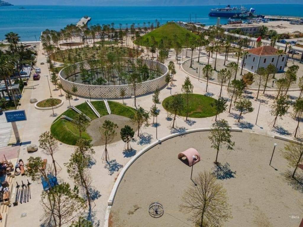 Lovely Place. Close To Beach & Boulevard Vlore Bagian luar foto