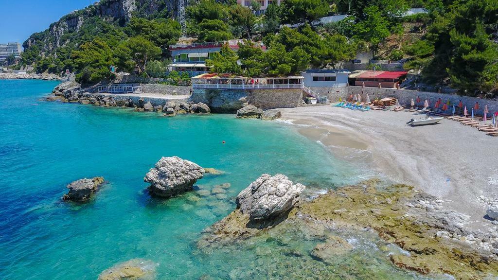 Lovely Place. Close To Beach & Boulevard Vlore Bagian luar foto
